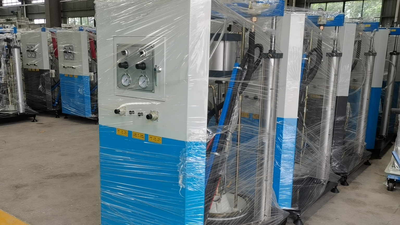 全自动中空玻璃封胶线的设备特点